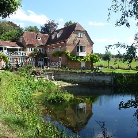 Salisbury Old Mill House Lägenhet Exteriör bild