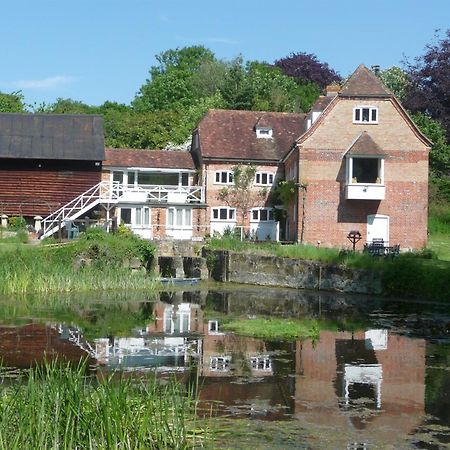 Salisbury Old Mill House Lägenhet Exteriör bild